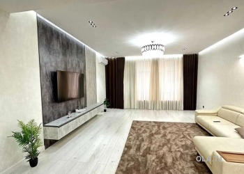 2 комнатная квартира, 14 этаж, 121 м²