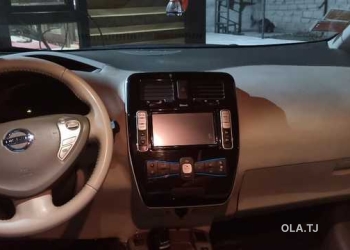 Nissan Leaf,  2013