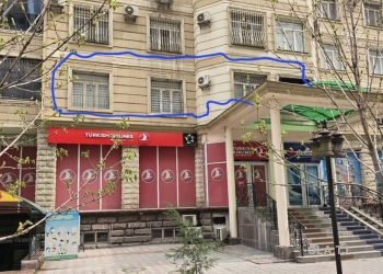 3 комнатная квартира, 2 этаж, 130 м²