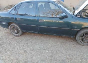 Opel Vectra A,  1995