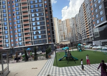 3 комнатная квартира, 18 этаж, 118 м²