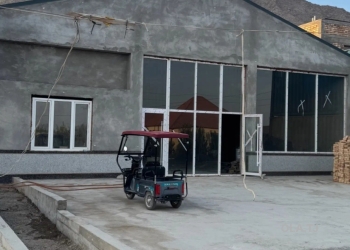 Офис в аренду, В жилом доме, 360 м²
