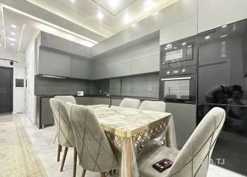 3 комнатная квартира, 10 этаж, 80 м²
