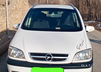 Opel Zafira,  2004