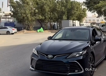 Toyota Camry,  2019
