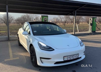 Tesla Model 3,  2021
