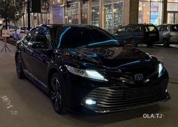 Toyota Camry,  2018