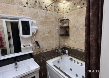 3 комнатная квартира, 8 этаж, 140 м²