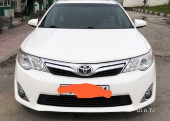 Лобовое стекло от Toyota Camry 3