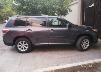 Toyota Highlander,  2012