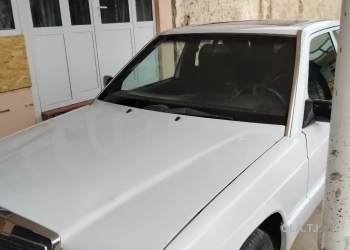 Mercedes-Benz W201,  1990