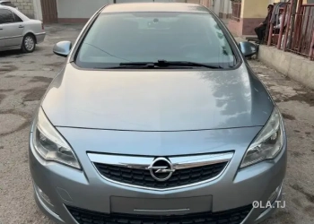 Opel Astra J,  2010