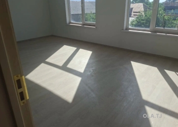 Офис в аренду, В жилом доме, 400 м²