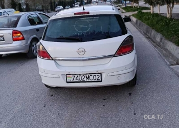 Opel Astra H,  2011