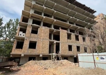 2 комнатная квартира, 8 этаж, 44 м²