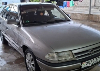 Opel Astra F,  1994