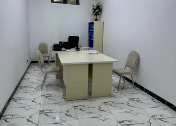 Офис на продажу, В жилом доме, 1 м²