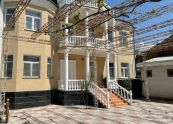 6 комнатная квартира, 2 этаж, 350 м²