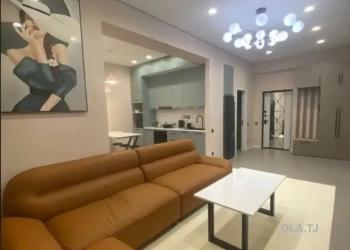 2 комнатная квартира, Цокольный этаж, 60 м²
