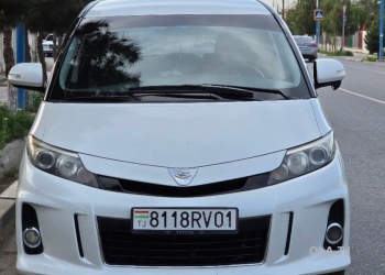 Toyota Estima,  2014