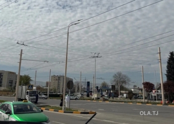 Помещение под свободное назначение, 400м², Сино, к.Рахмон Набиев, лави рохи главный колцавой глазной