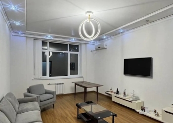2 комнатная квартира, 8 этаж, 106 м²