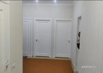 Комната в 1 комнатной квартире, Цокольный/,