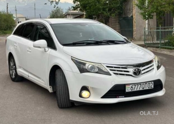 Toyota Avensis,  2013