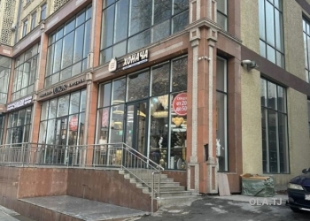 Офис в аренду, В жилом доме, 320 м²