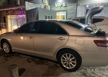 Toyota Camry,  2010