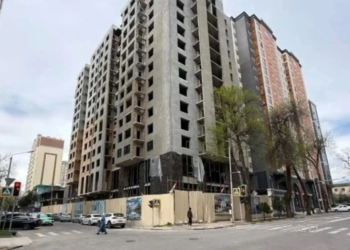 2 комнатная квартира, 12 этаж, 63 м²