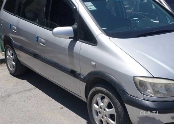 Opel Zafira,  2004