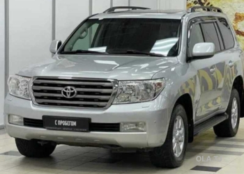 Лобовое стекло от Toyota Land Cruiser FJ200