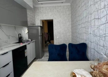 2 комнатная квартира, 2 этаж, 80 м²