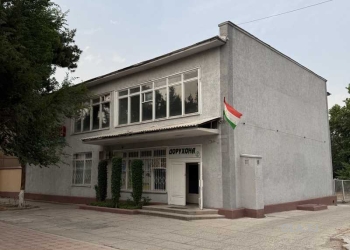 Помещение под свободное назначение, 100м², назди магозаи Ганчина