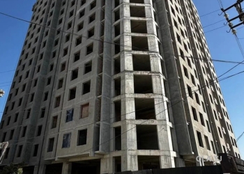 3 комнатная квартира, 2 этаж, 129 м²