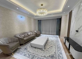 3 комнатная квартира, 5 этаж, 138 м²