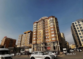 4 комнатная квартира, 11, 241 м²