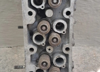Головка мотора от Opel 1.6 8
