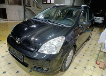 Toyota Corolla Verso,  2006