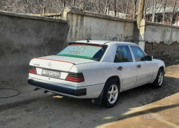 Mercedes-Benz W124,  1990