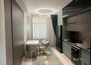 3 комнатная квартира, 3 этаж, 156 м²