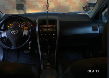 Toyota Corolla,  2010