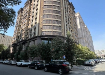 4 комнатная квартира, 7, 165 м²