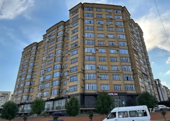 3 комнатная квартира, 8 этаж, 154 м²