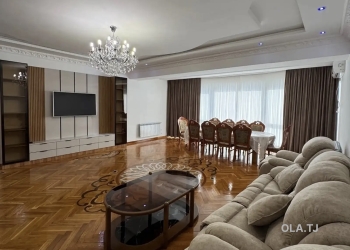 3 комнатная квартира, 10 этаж, 135 м²
