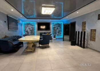 4 комнатная квартира, 1, 230 м²