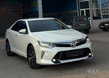Toyota Camry,  2017