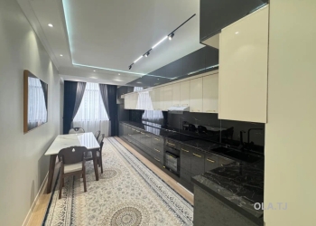 3 комнатная квартира, 8 этаж, 111 м²