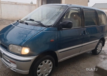 Nissan Serena,  1996